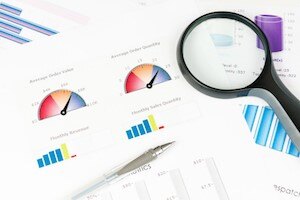 business analytics vs business intelligence